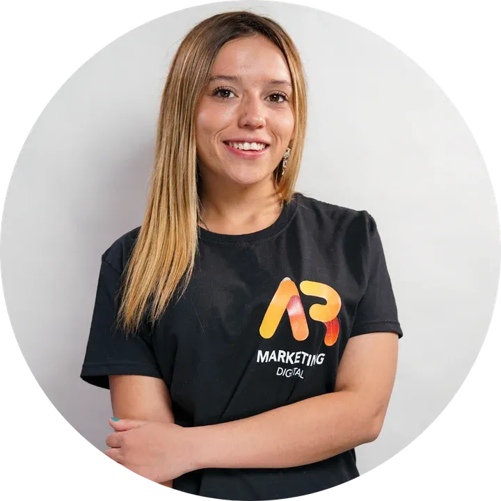 Alejandra Espinoza, Community Manager en AR Marketing Digital