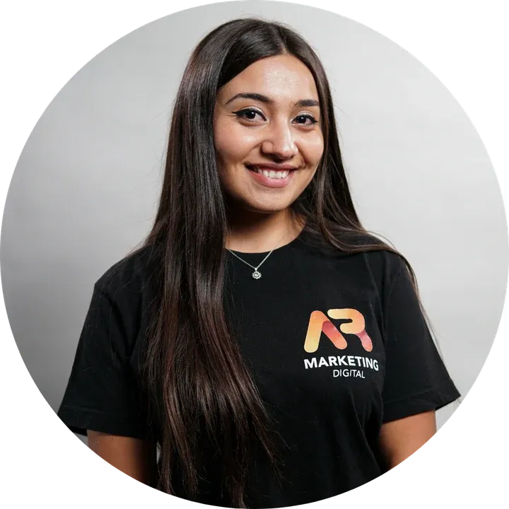 Camila Vásquez, Comunicaciones en AR Marketing Digital